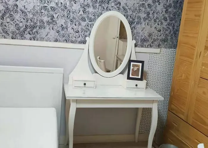 Fleur De Hostal *