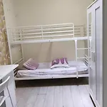 Hostel Fleur De *