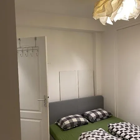 Fleur De Paris