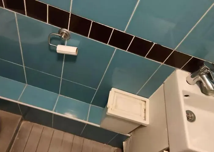 Fleur De Хостел