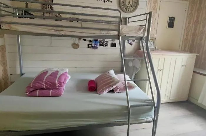 Hostel Fleur De Paryż