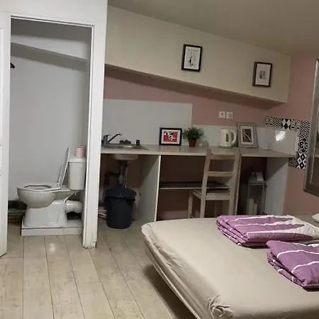 Fleur De Hostal París